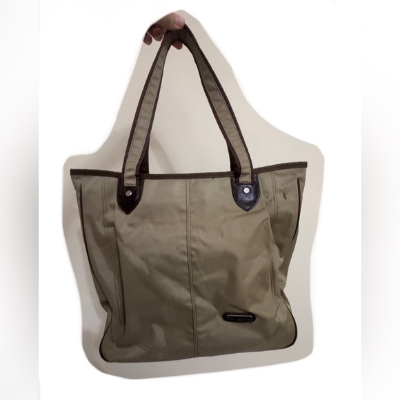 kim sports Handbags - Kim Sports Tan Tote Bag